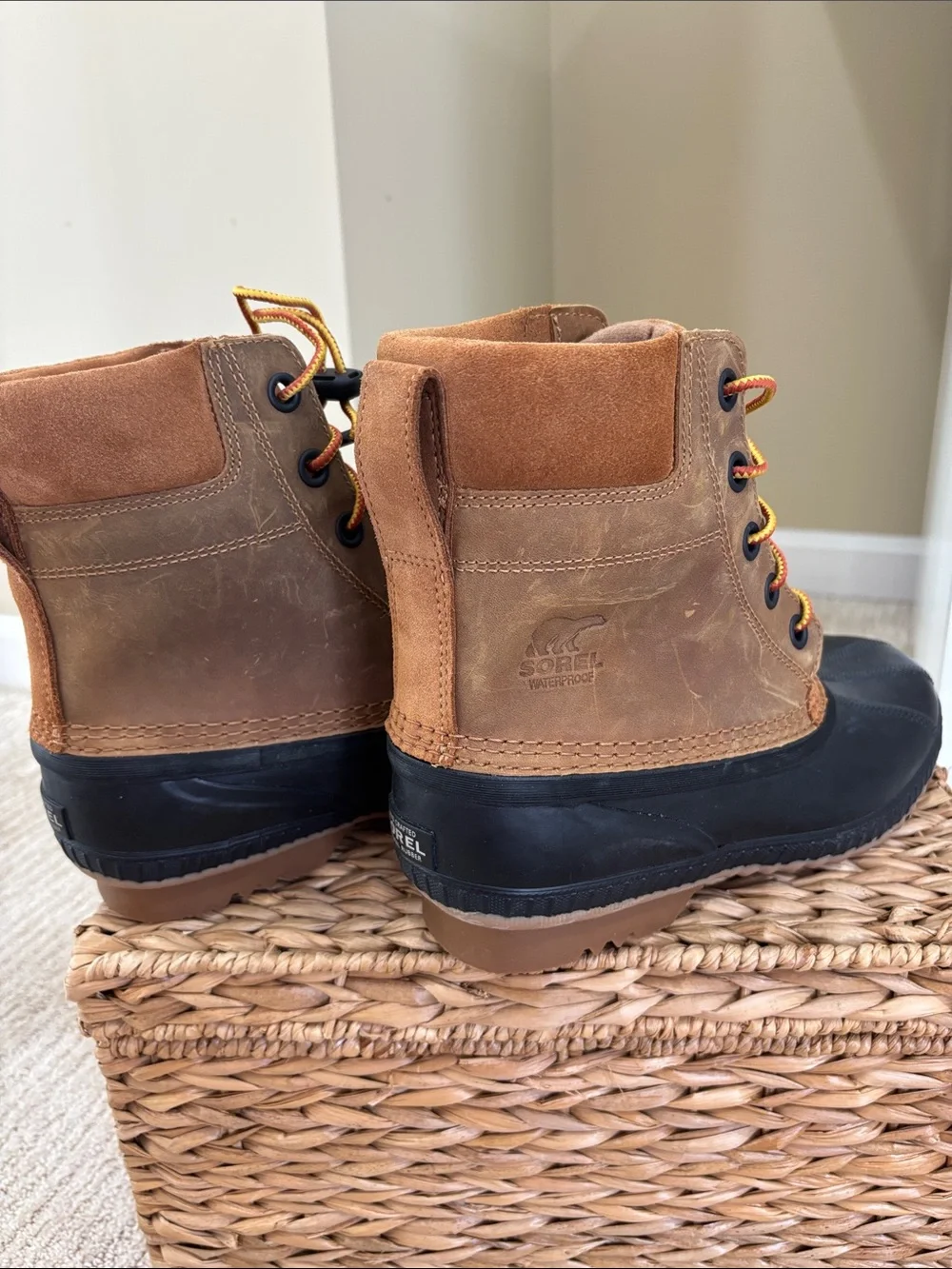 NWT Sorel Men's Brown Suede & Black Rubber Lace-Up Rain Boots Size 7